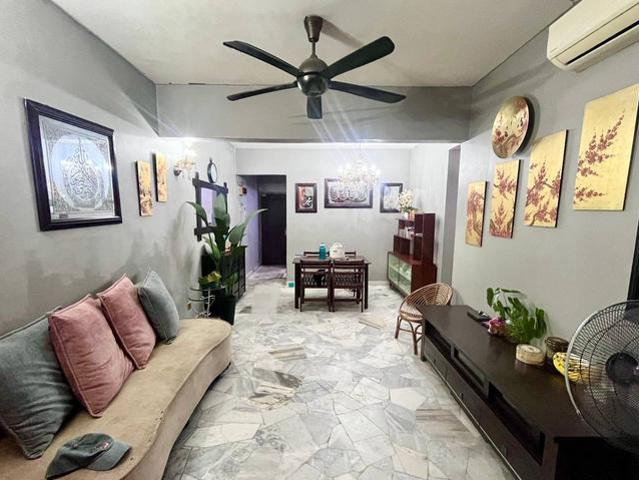 Apartment for sale in Country Heights Damansara, Kuala Lumpur