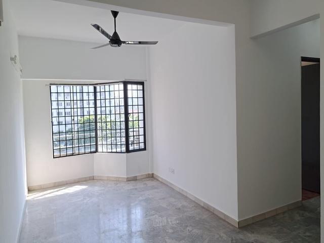 Apartment for sale in Country Heights Damansara, Kuala Lumpur