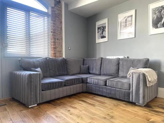 Apartment for rent in Dixons Green, West Midlands