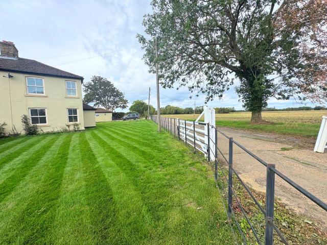 House for rent in Little Laver, Epping