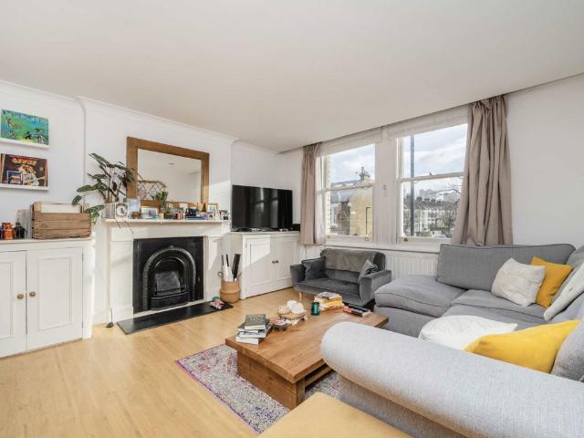 Apartment for rent in Clapham, Greater London