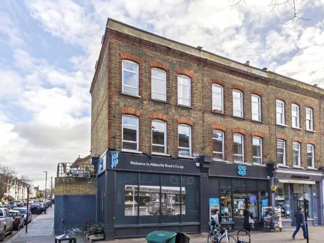 Apartment for rent in Abbeville Village, Greater London