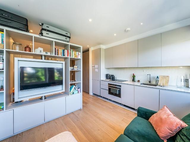 Studio for rent in Clapham, Greater London