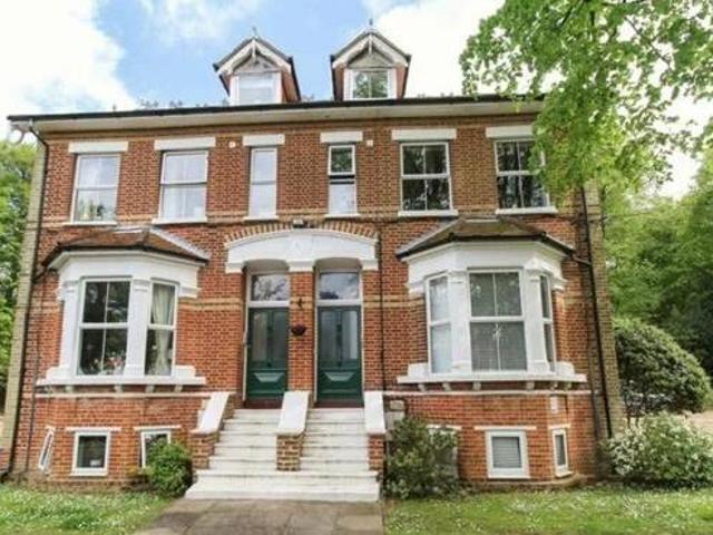 House for sale in Barton Stacey, Hampshire
