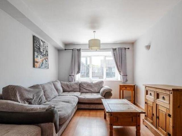 House for sale in Dunstable, Central Bedfordshire