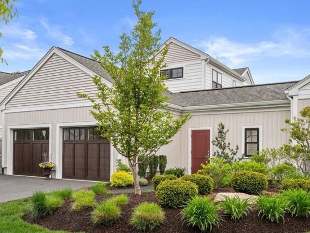 Condo for sale in Westwood, Massachusetts