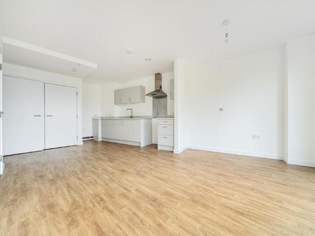 House for rent in Roding Riverside, Greater London