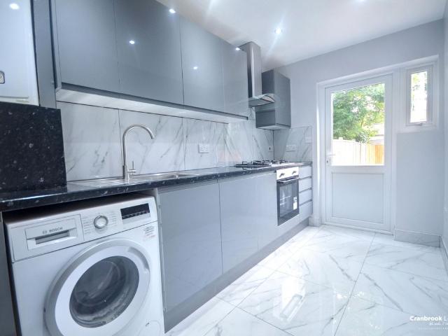 House for rent in Newbury Park, Greater London