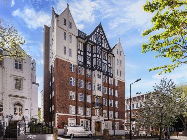 Apartment for rent in St. John's Wood, Greater London
