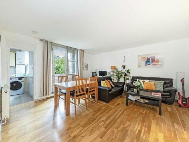 Apartment for rent in South Hampstead, Greater London