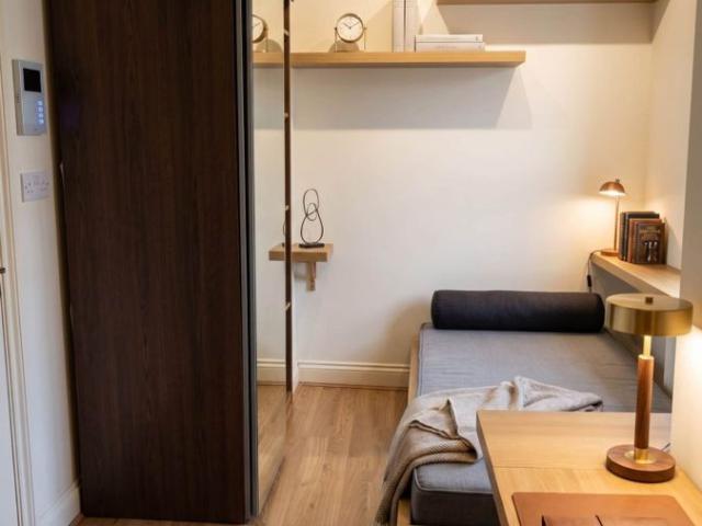 Studio for rent in London Borough of Ealing, Park Royal