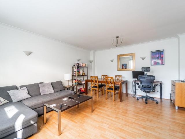 Apartment for rent in St. John's Wood, Greater London