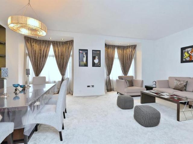 Apartment for rent in St. John's Wood, Greater London