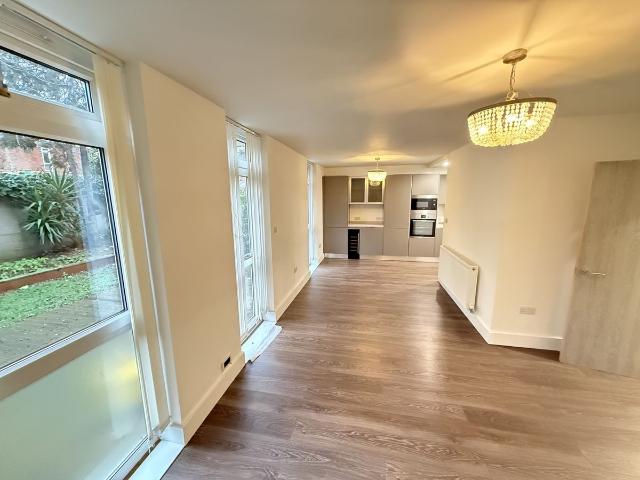 House for rent in South Hampstead, Greater London