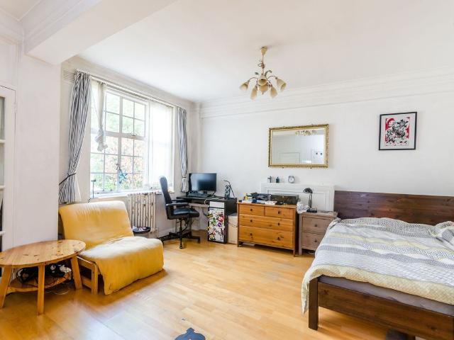 Studio for rent in City of Westminster, Greater London