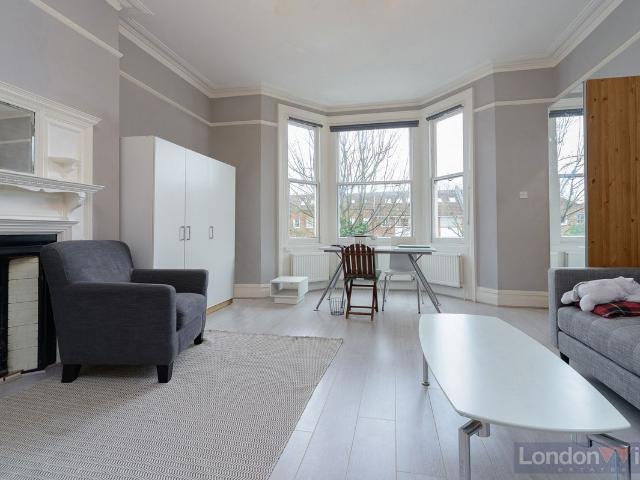 Studio for rent in St. John's Wood, Greater London