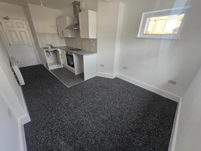 Apartment for rent in Upton, Babbacombe