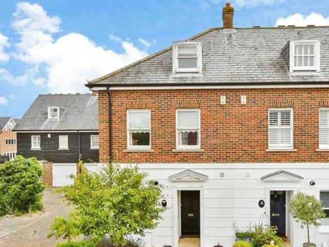 House for sale in Oad Street, Kent