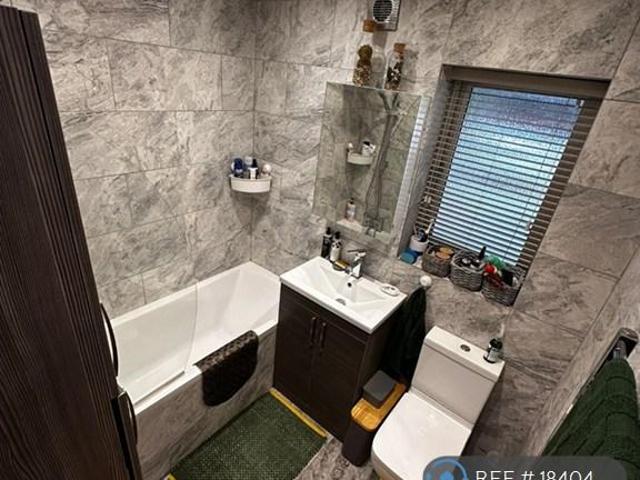 Apartment for rent in London Borough of Ealing, Park Royal