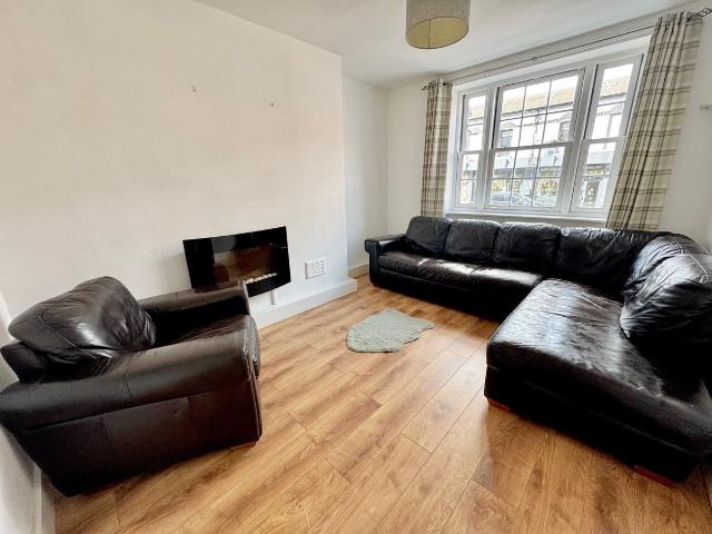 Apartment for rent in Calderstones, Isle Of Man