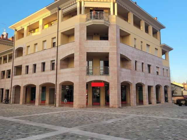 Locale Commerciale in affitto a Unione di comuni Valmarecchia, Verucchio