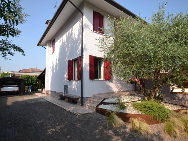 Villa Indipendente in vendita a Sovernigo, Paese