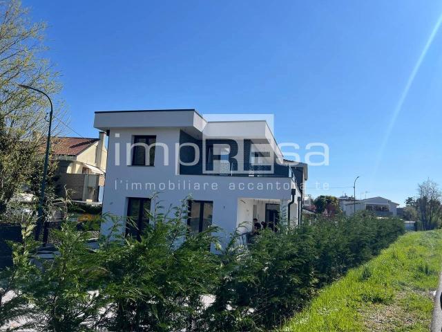 Villa Indipendente in vendita a Chirignago-Zelarino, Venezia