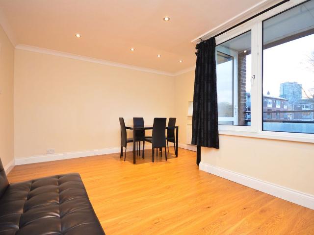 House for rent in Poplar Grove, Greater London