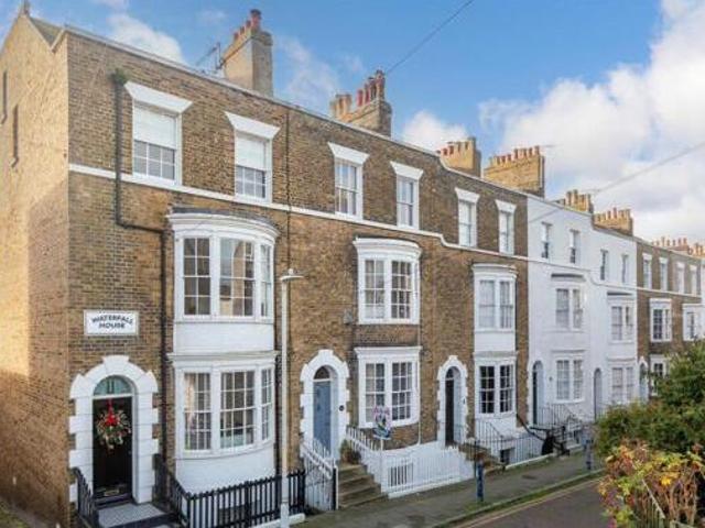 House for sale in East Cliff, Acol