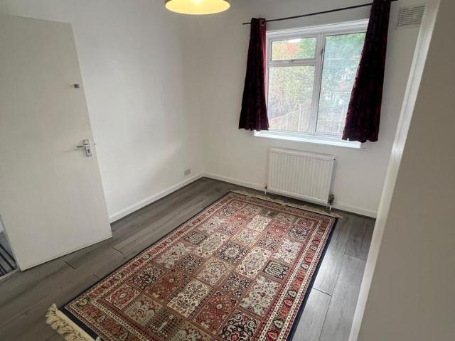 House for rent in Mill Hill, Greater London