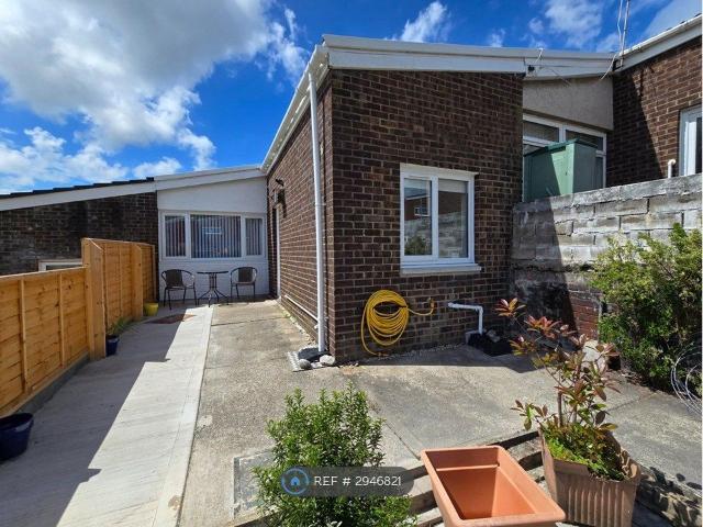 House for rent in Dyffryn Clydach, Neath Abbey