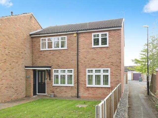 House for sale in Clifford Park, West Midlands