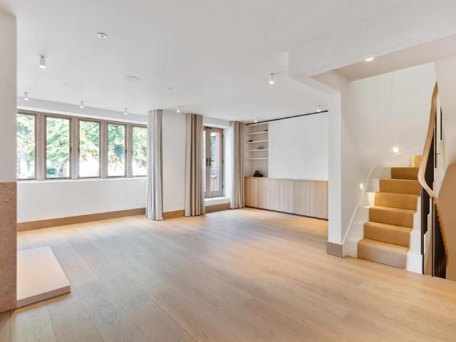 House for rent in Kensington, Greater London