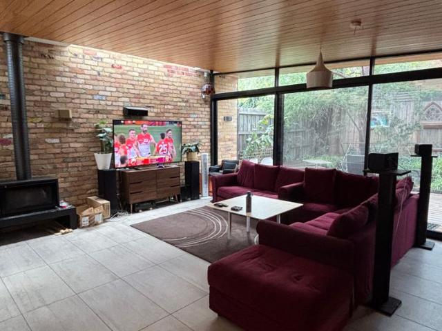 Room for rent in Camerons Creek, Victoria