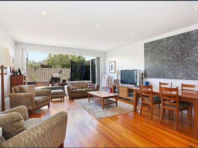 Townhouse for rent in Camerons Creek, Victoria