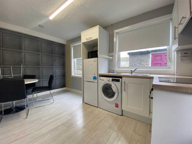 House to rent in Bluebell, North Tipperary