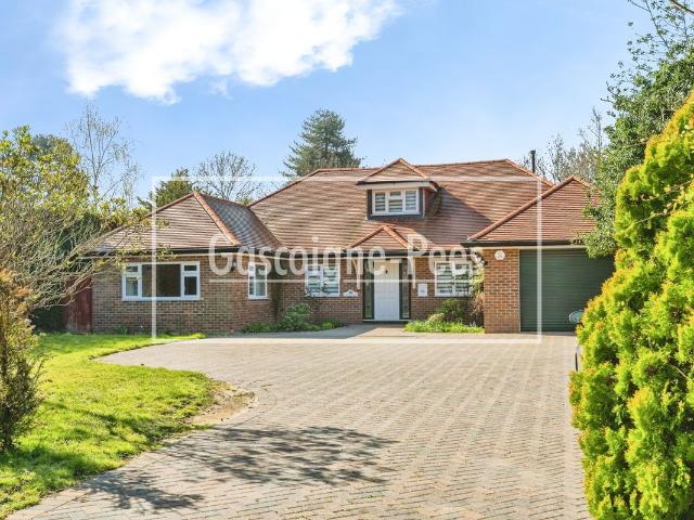 Apartment for rent in Abbotswood, Guildford