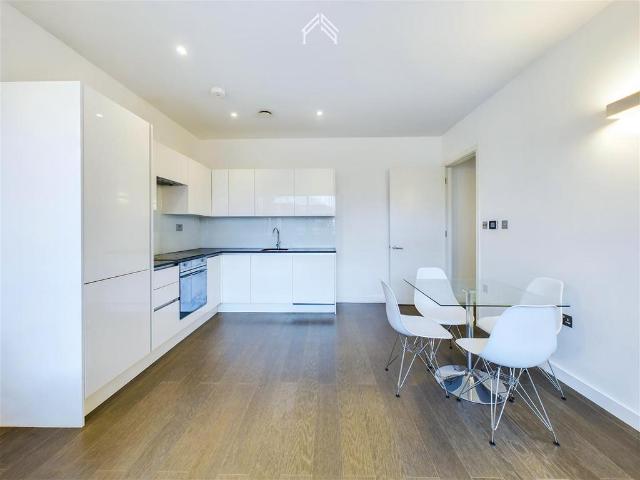 Apartment for rent in St Albans, Five Acres