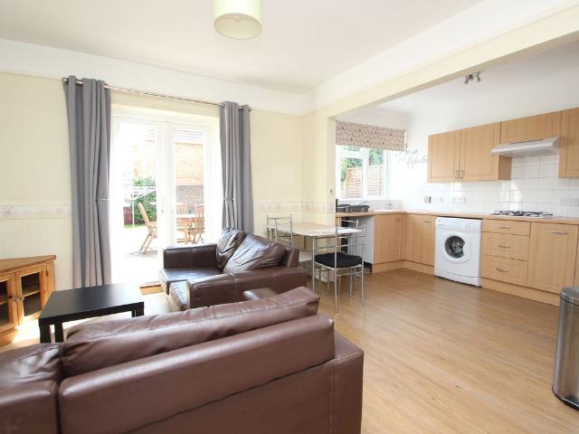 Apartment for rent in Charminster, Bournemouth