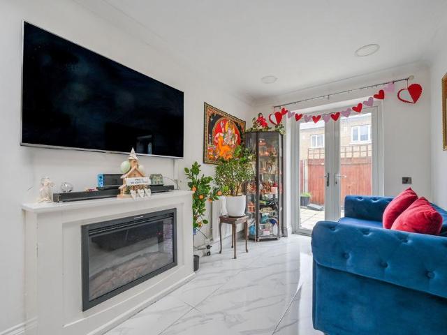 House for rent in Blackwall, Greater London