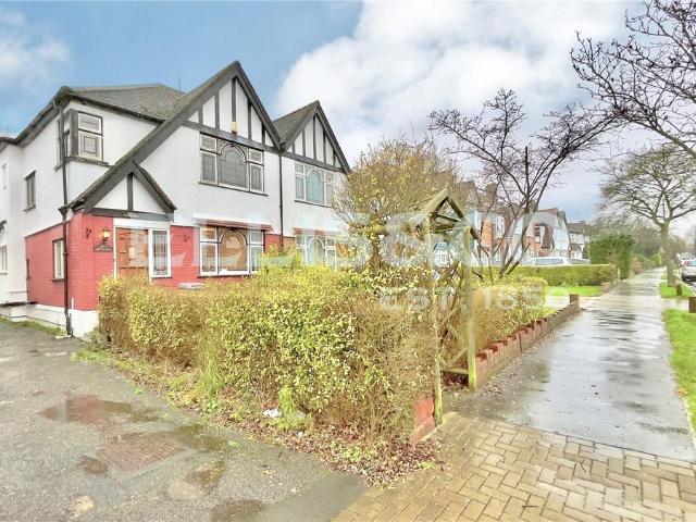 House for rent in Preston, North Wembley
