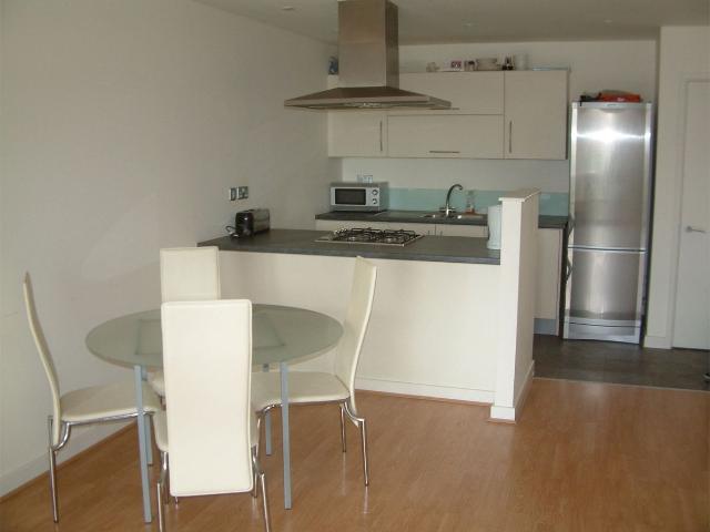 Apartment for rent in Poplar Grove, Greater London