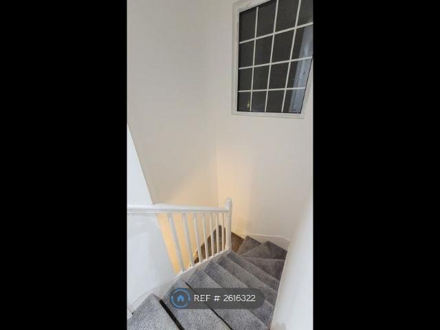 House for rent in Elm Park, Greater London