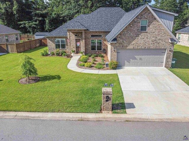House for sale in Perry