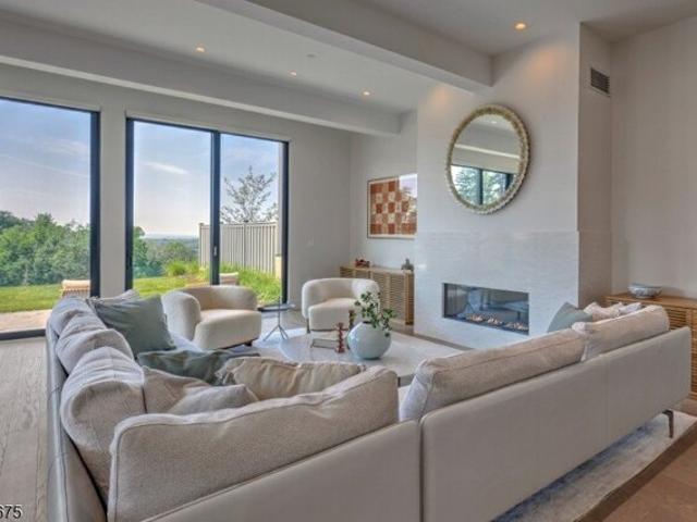 Condo for sale in Gladstone, New Jersey