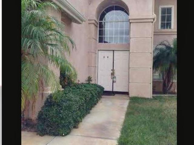 Room for rent in Corona, California