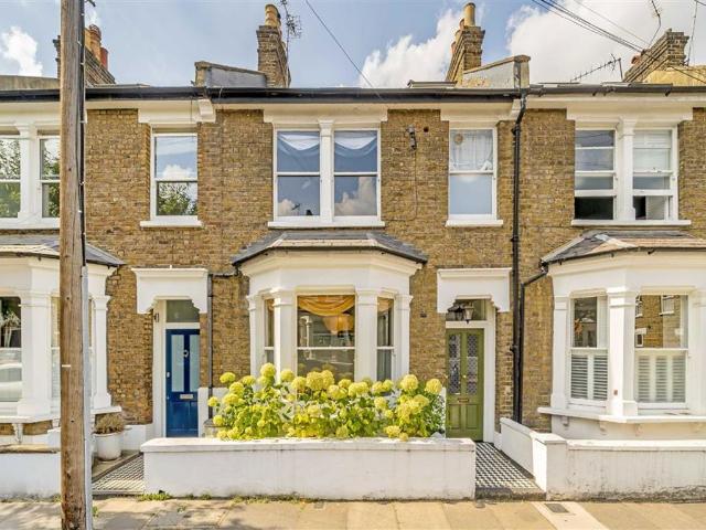 House for rent in London Borough of Hammersmith and Fulham, Greater London