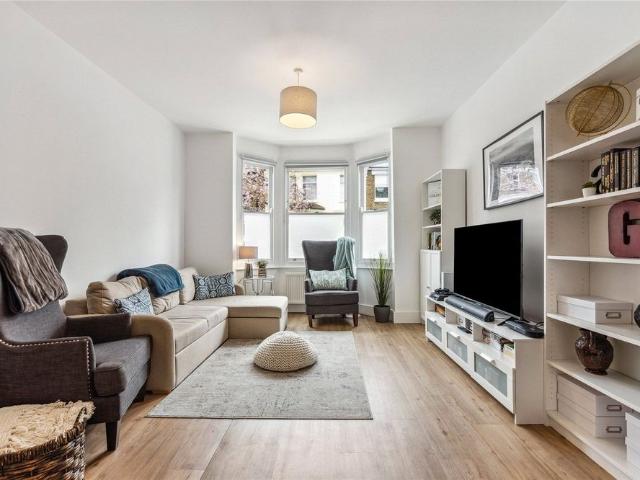 Apartment for rent in Shepherd's Bush, Greater London