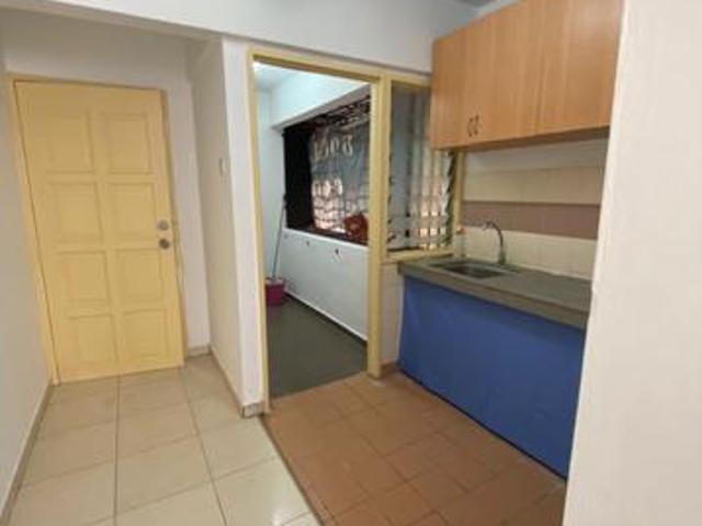 Apartment for rent in Mid Valley City