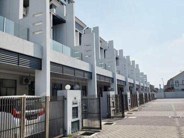 Terraced House for sale in Wellesley, Penang